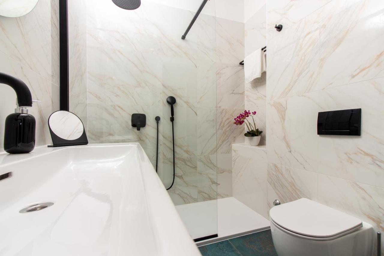 Beachside Apartment Attico Split Bagian luar foto
